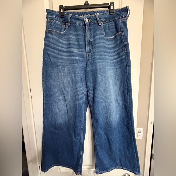 American Eagle Outfitters Denim - -Sold- Women’s American Eagle Super HighRise Wide Leg Baggy Jeans Size 12